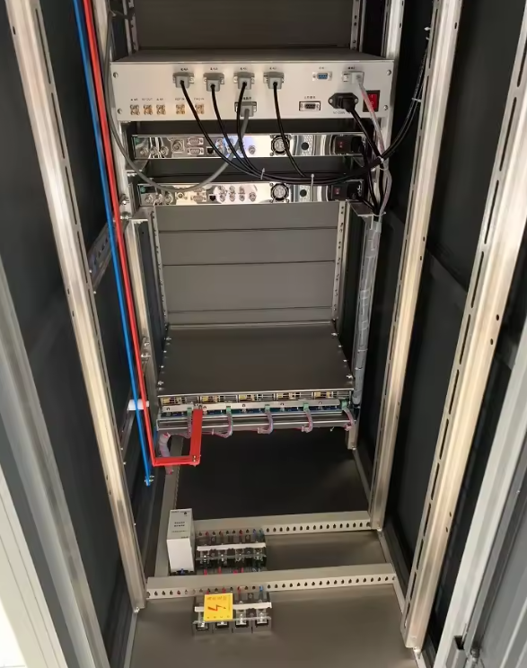 YXHT 10KW FM Transmitter + 8-Bay Antenna + 30 Meters Cables with Connector Total 3 Equipments for radio station